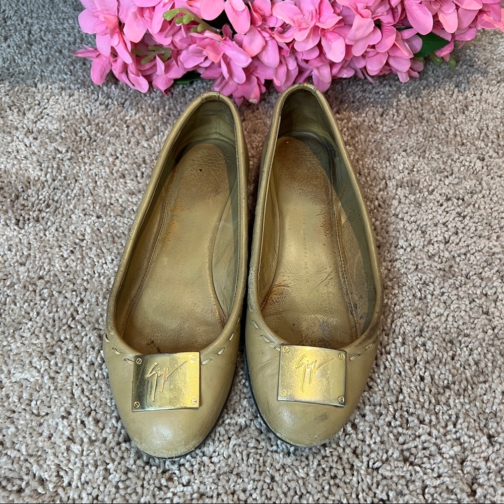 Giuseppe Zanotti Flats (Beige)